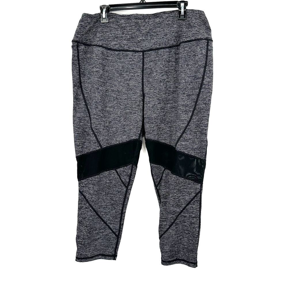 Torrid Active Size 3 Leggings Black Gray Stripe Activewear Athletic Exercise Gym